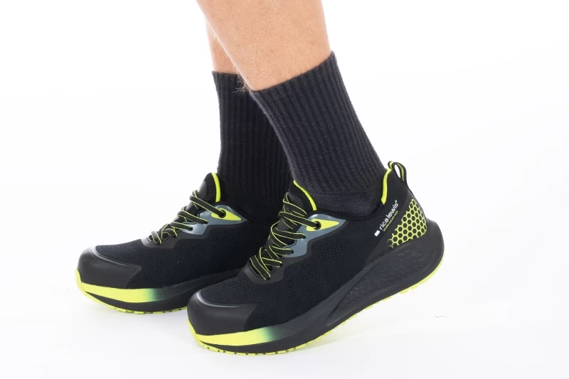 Chaussure de sécurité légère et respirante COBRA